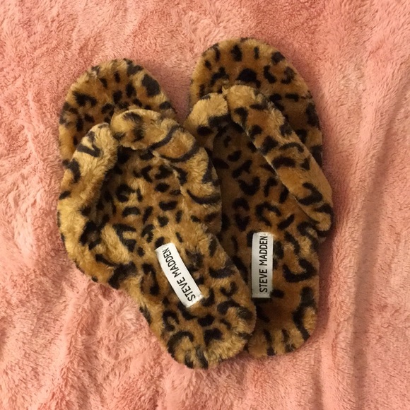 Steve Madden Shoes - Steve Madden Slippers, Scrunchy, Coin Purse